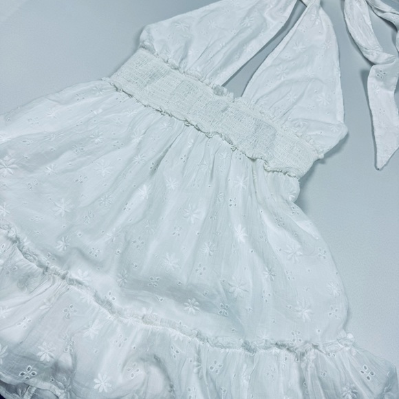 NWT ARIE Spring Fling Halter Eyelet Sun Dress - Picture 4 of 10